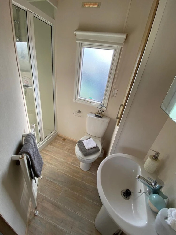 A Stunning Spacious Holiday Caravan at Seawick