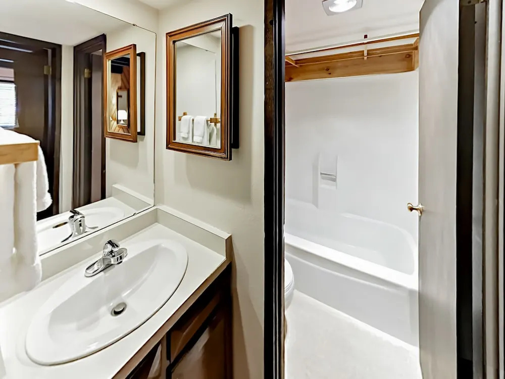 Vail  W/ Pool & Hot Tubs 1 Bedroom Condo