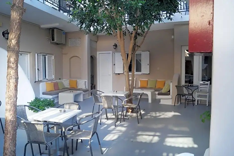 Tataki Hotel