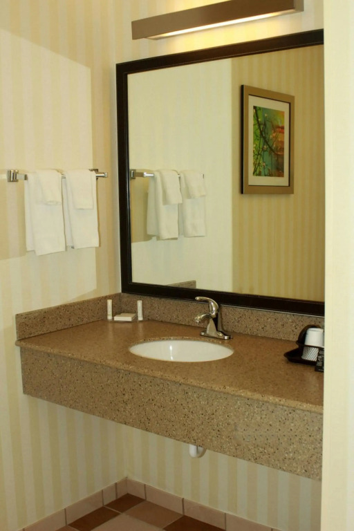 Fairfield Inn & Suites by Marriott Fairmont
