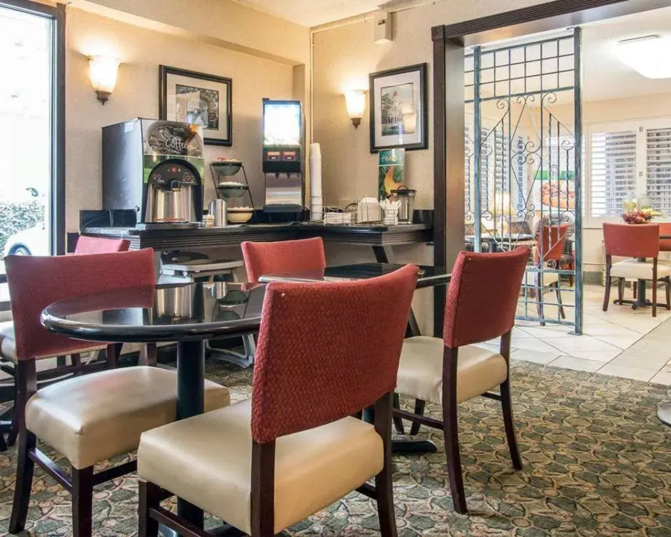 Quality Inn Savannah Historic District