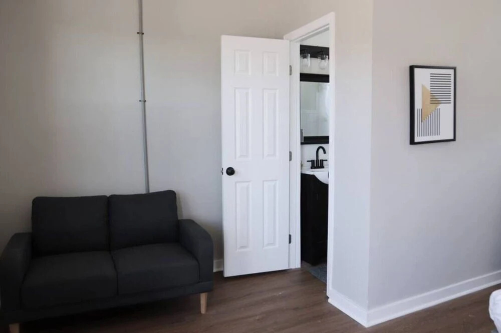 Bright 1BR 10-Mins to Nashville