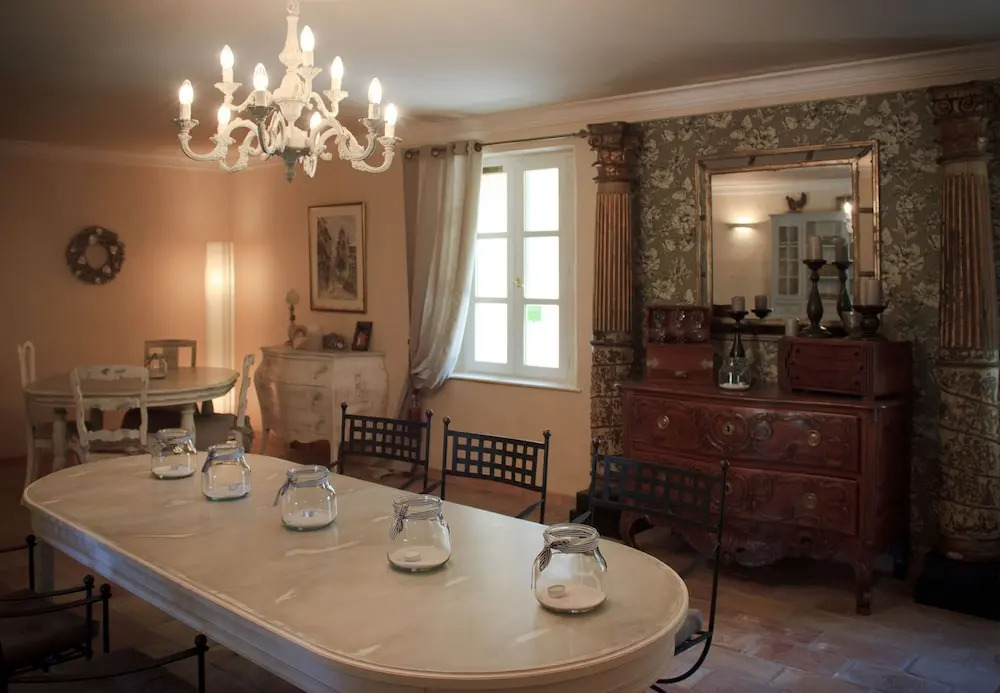 Les Carmes and spa