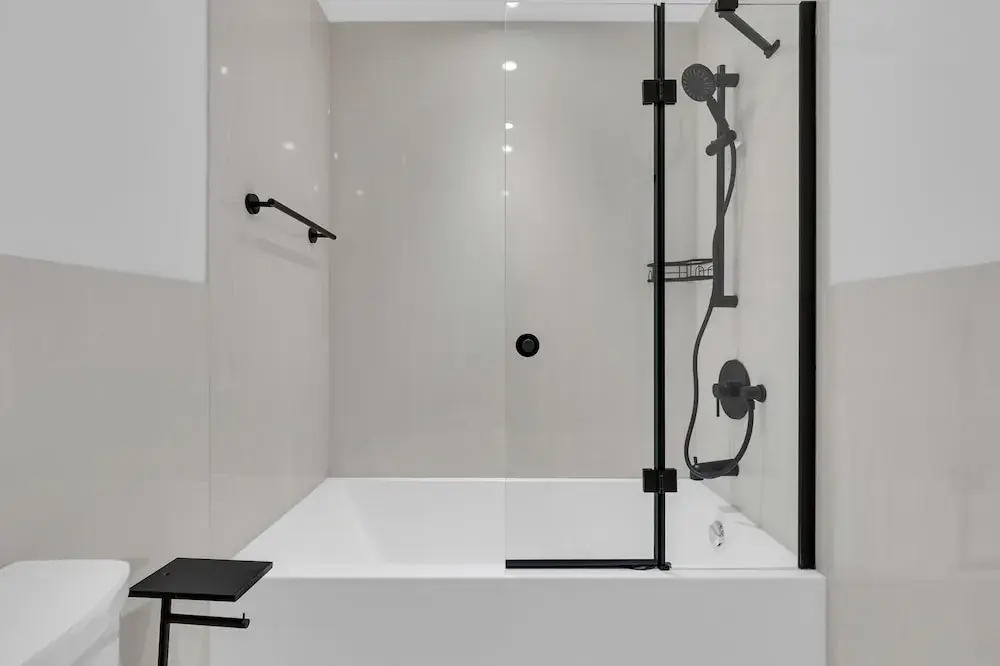 Le Victoria Midtown Mtl