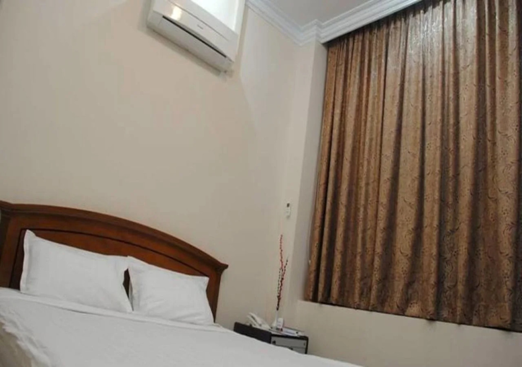 Royal Star Guest House