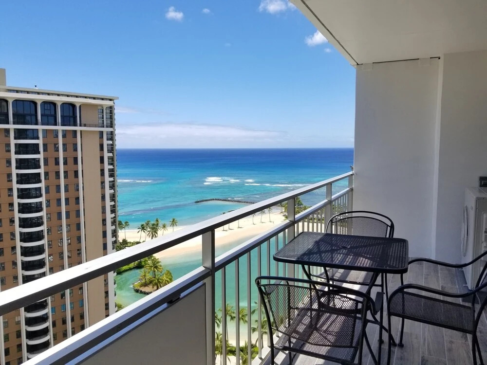 Ilikai Tower One Bedroom Lagoon View Waikiki Condos with Lanai & Free Wifi