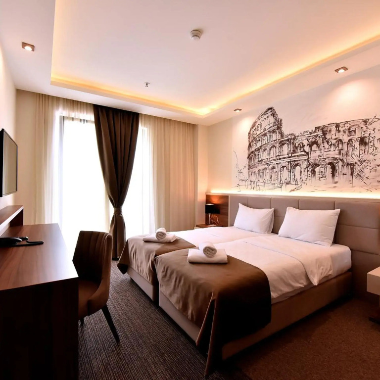 Hotel Lazaro
