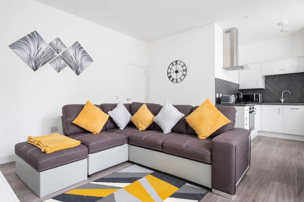 Highland Park Apartment
