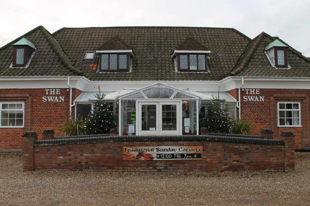 The Swan Motel, Gillingham