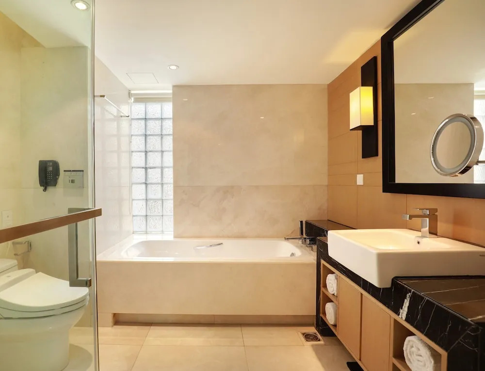 Crowne Plaza Dhaka Gulshan by IHG