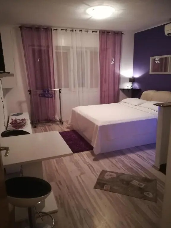 Rooms and Apartment Stambuk