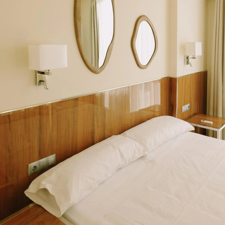 Buendia Suites