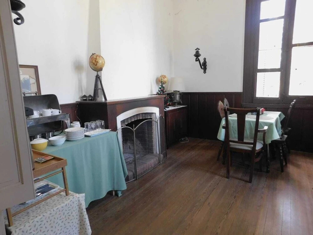 Viejo Hotel Solis