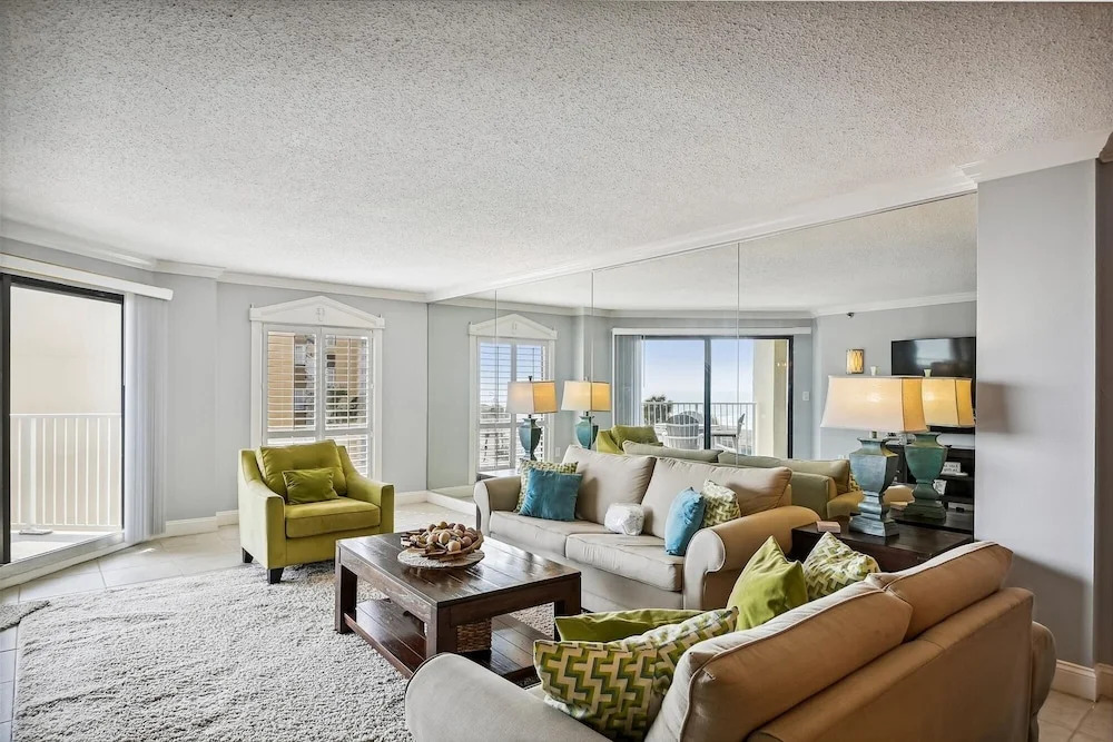 Inlet Reef 314 2 Bedroom Condo by RedAwning