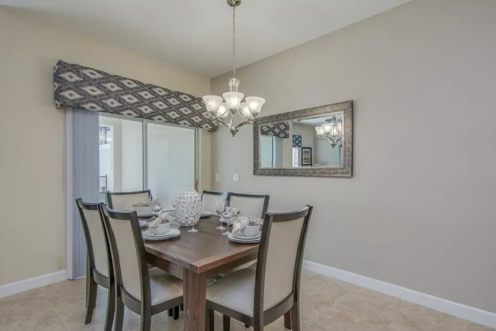 Fully Equiped 4 Bedroom Villa