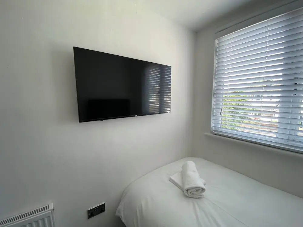 Lovely Refurbished 3-bed House in Liverpool
