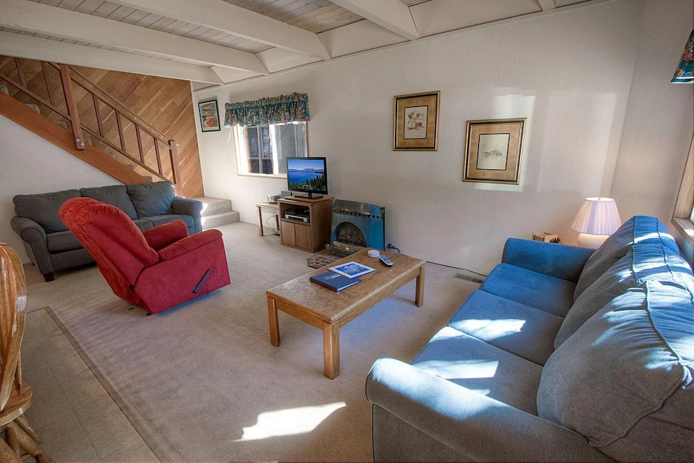 Meadow View Chalet by Lake Tahoe Accommodations