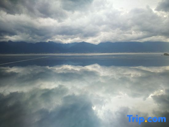 Xingyuxinyuan Lake View Holiday Hotel