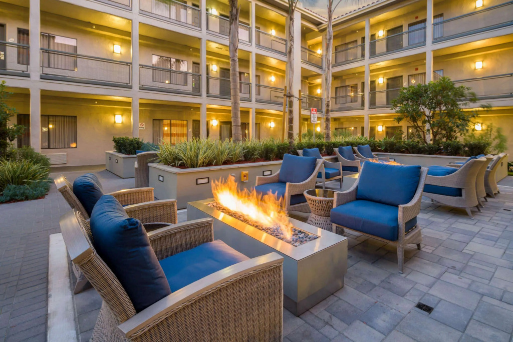 La Quinta by Wyndham Orange County Airport