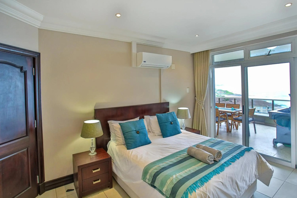 504 Ballito Manor View-Luxury home on the main beach