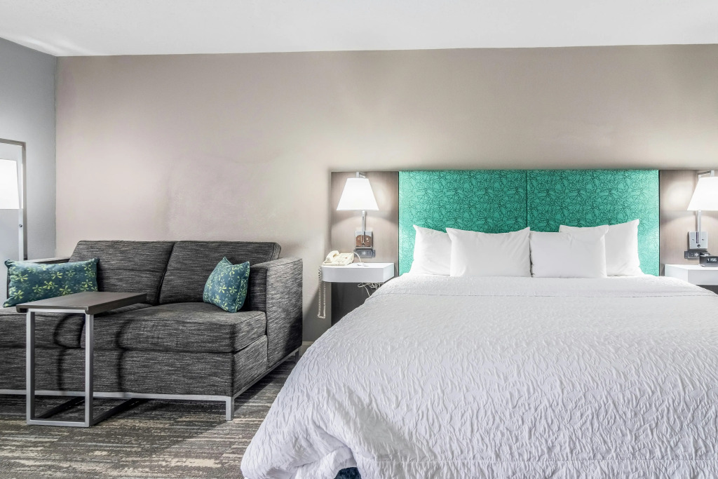 Hampton Inn Youngstown-North