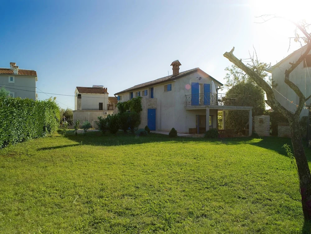 Apartments Ivas