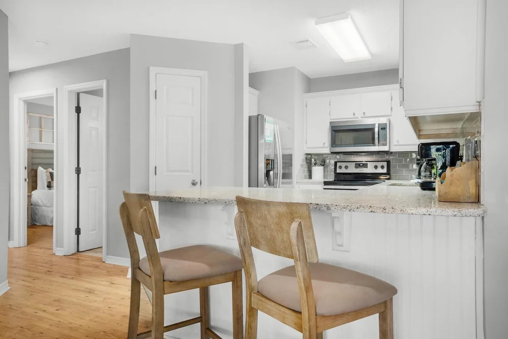 Beachside Villas 732- Southbound Serenity