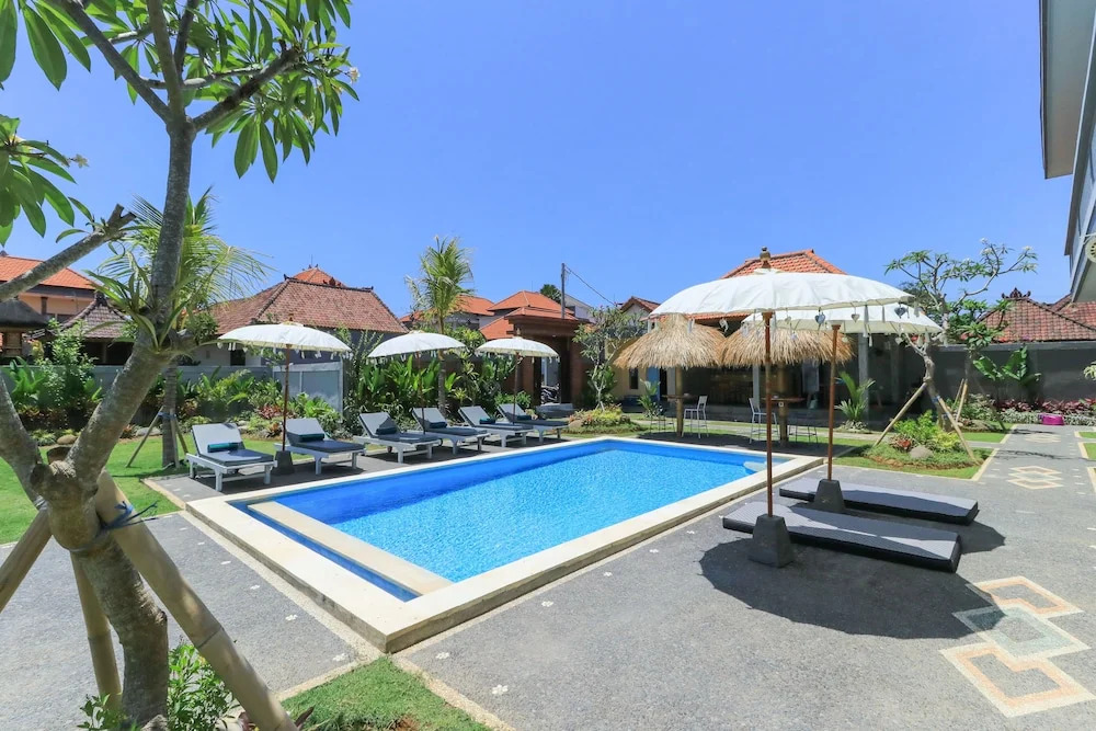 D-Anyar Stay and Surf Canggu