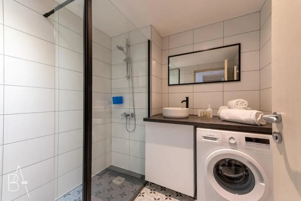 LEsperluette - 44 sqm apartment with garage & balcony in the city center