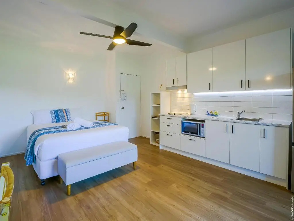 Boat Harbour Studio Apartments and Villas