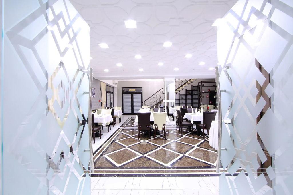 Premier Hotel