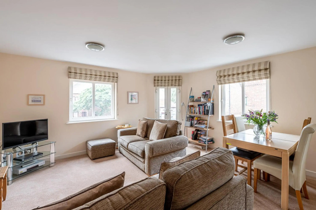 4 Crambeck Court