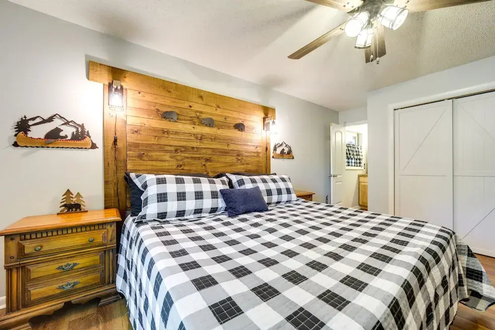 Peaceful Maggie Valley Vacation Rental w/ Fire Pit