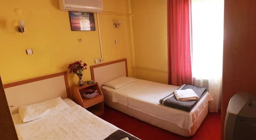 Meral Hotel