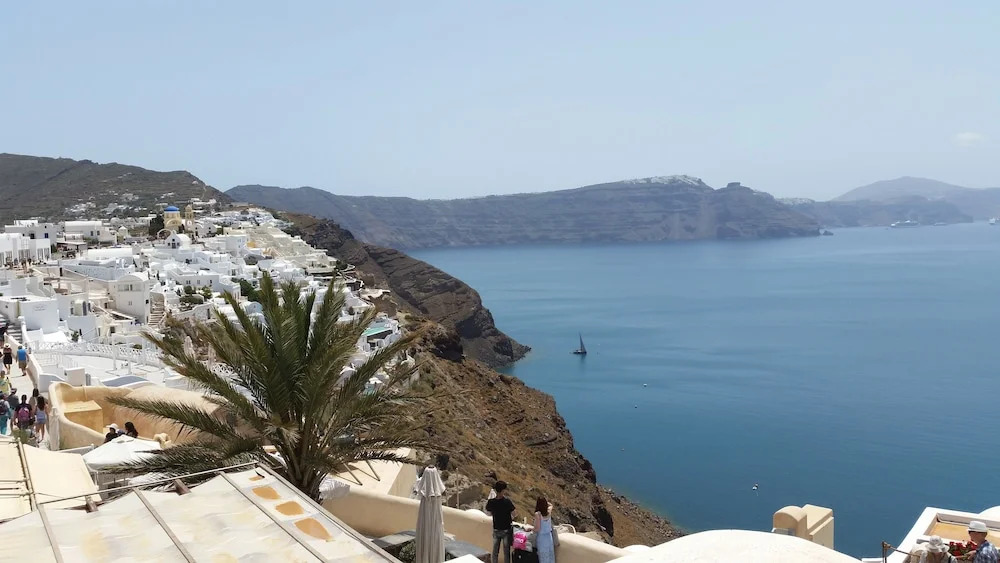 Oia Captain's Villa
