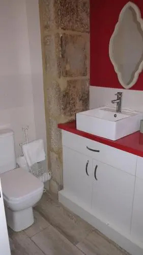 RUA NOVA APARTMENT, 3 Dormitorios, PS4 y Netflix, a 200m Catedral
