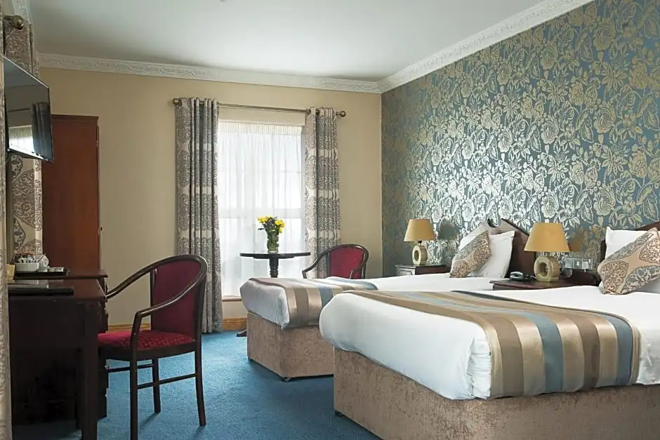 Holyrood Hotel - Leisure Centre & The Spa at Orchids