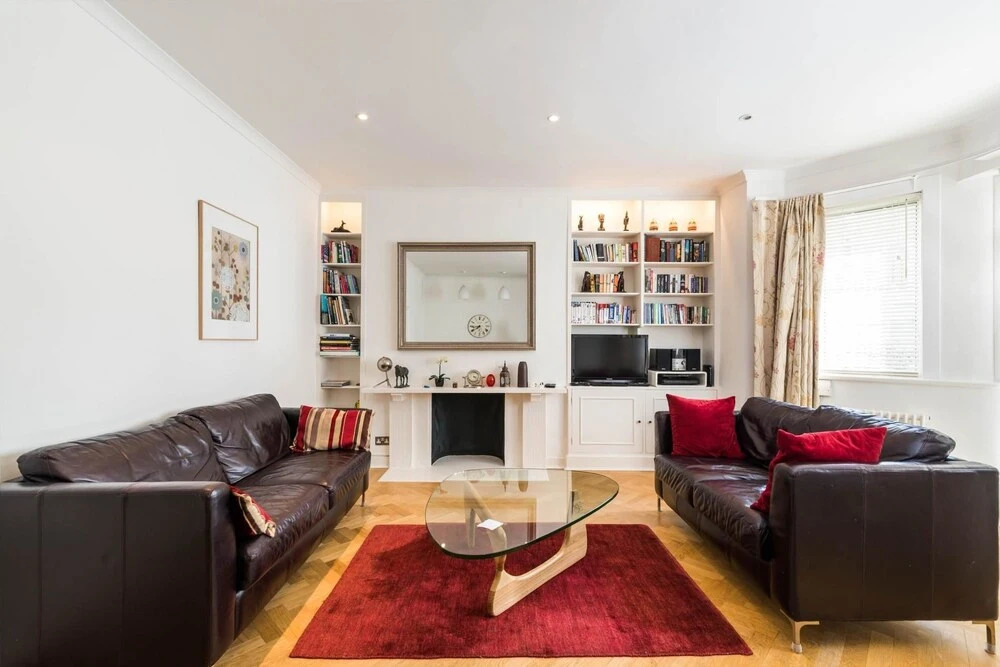 Luxury 2BD Garden Flat in Chelsea