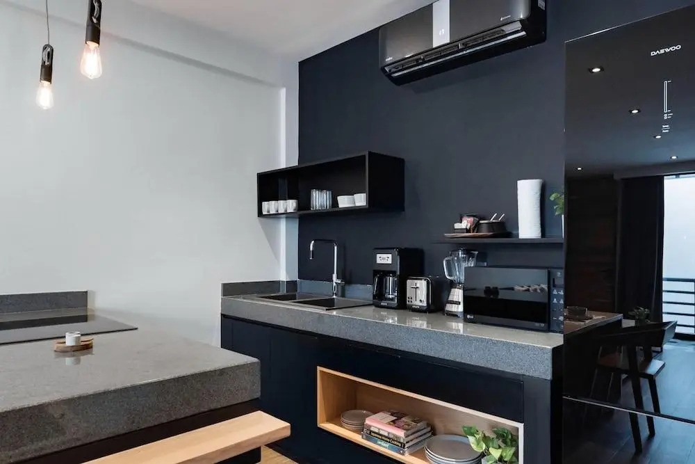 Life Boutique Condo