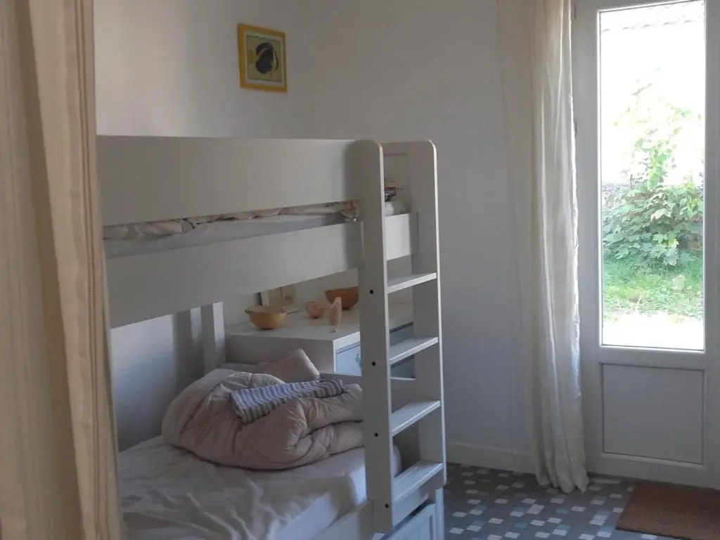 Arcachon: Charmante Maison T3 Proche Plage et Commerces, 2 Chambres, Wi-Fi, Idéale Familles - FR-1-319-35