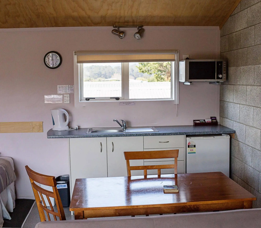 Abbey Court Motel