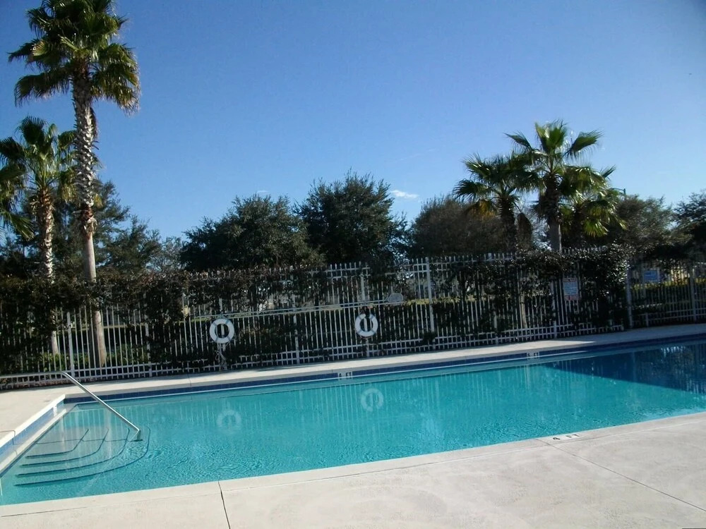 Charming Home With Private Pool and Electric Fire Place! #4bc110