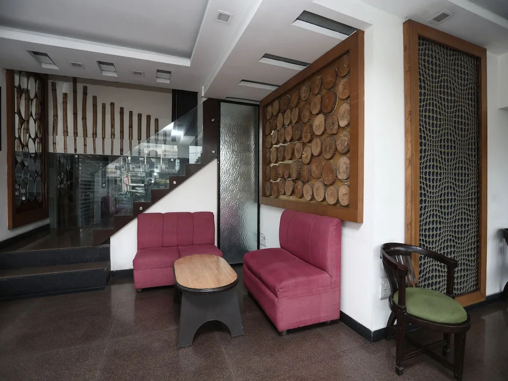 OYO 14574 Hotel Yadu Residency