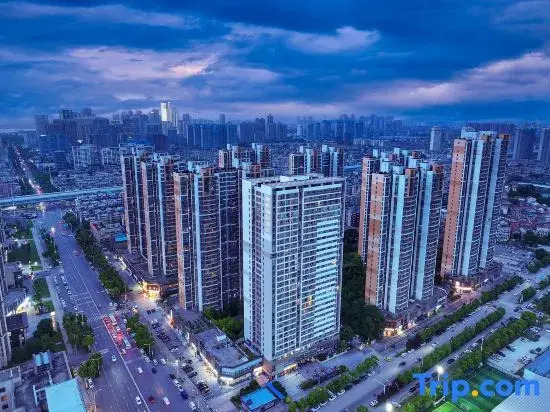 Yijia International Chain Hotel (Wuhan high-speed railway station Happy Valley)