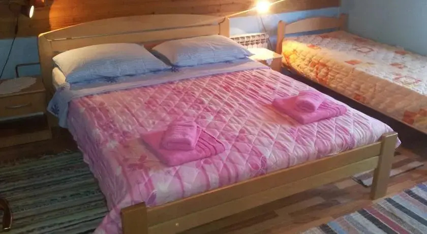 Guest House Family Varda