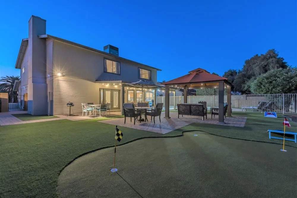 Rusty Spur by BlueBarrel Homes