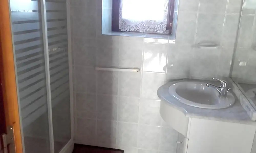House With 4 Bedrooms in Plazac, With Private Pool, Enclosed Garden an
