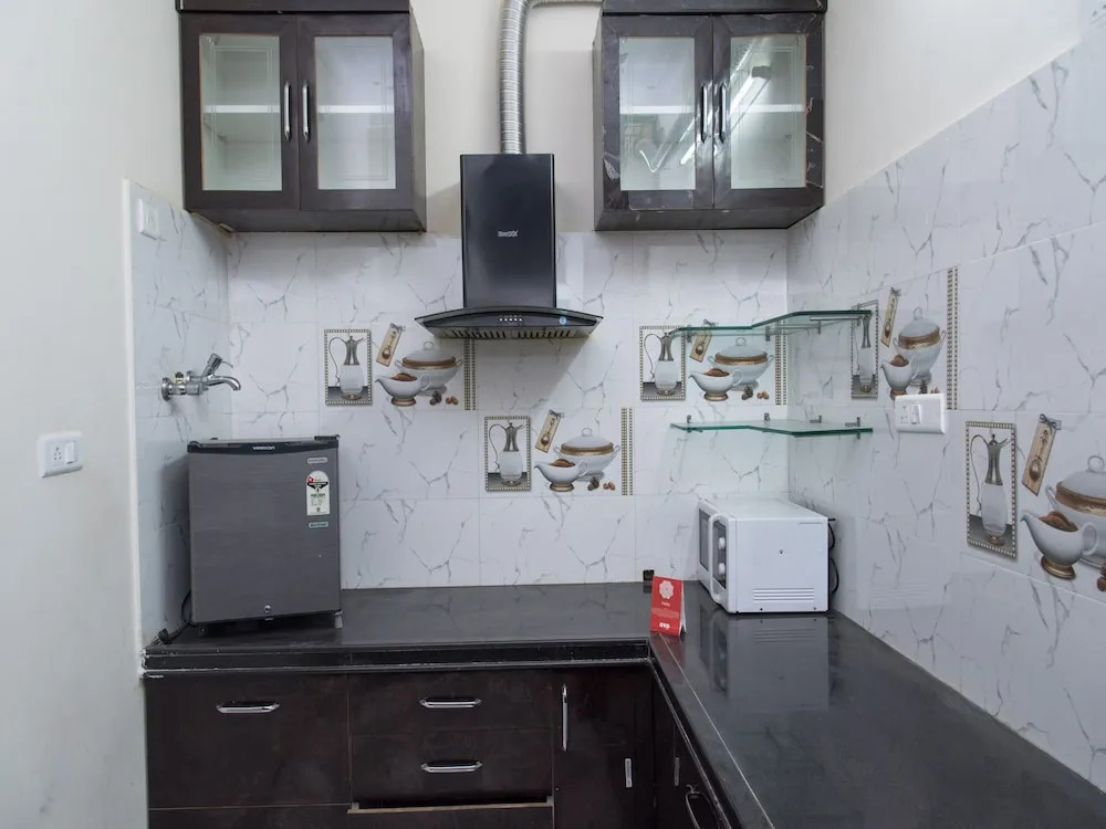 OYO 13330 Home Modern 2BHK Pratap Nagar