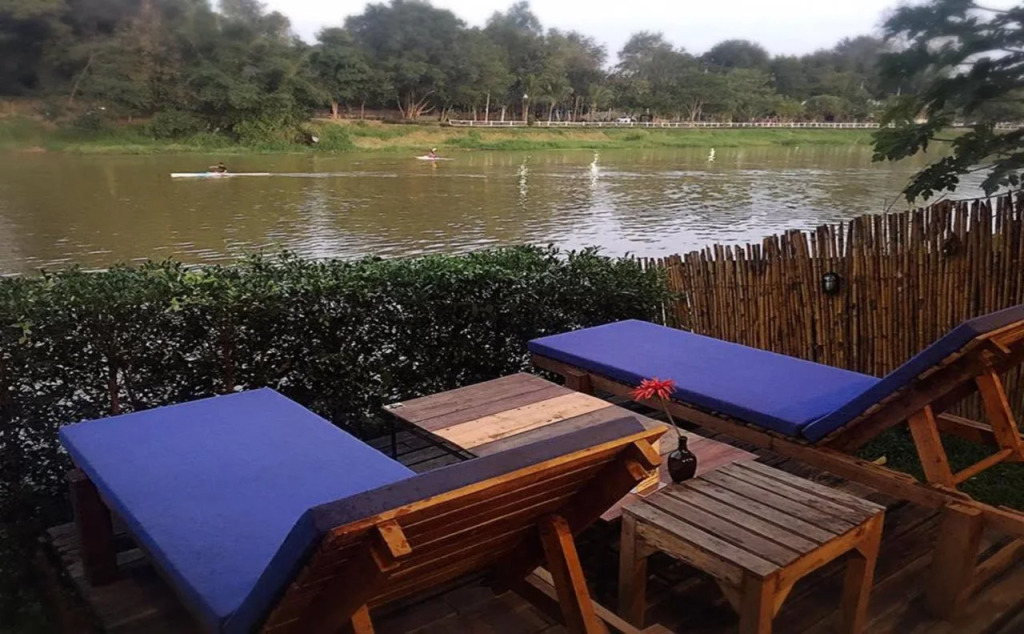 Sleep Ping Bed & River Bar - Hostel