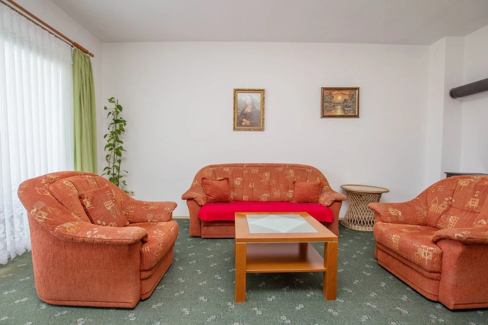 Apartments Vrlika